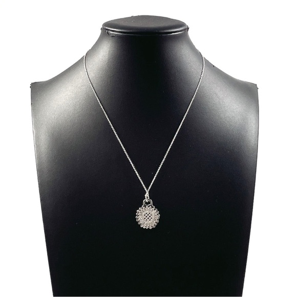 Authentic Tiffany & Co. 2020 Go Women Pendant - Picture 7 of 7